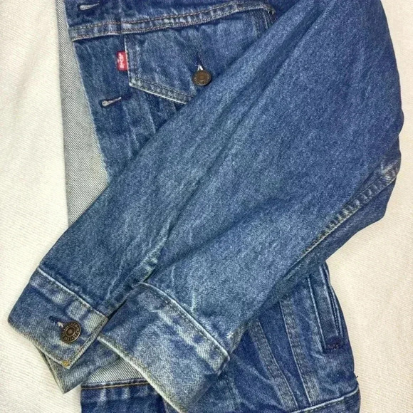 Vintage Levi's Denim Jacket Women's Red tab - Picture 5 of 13